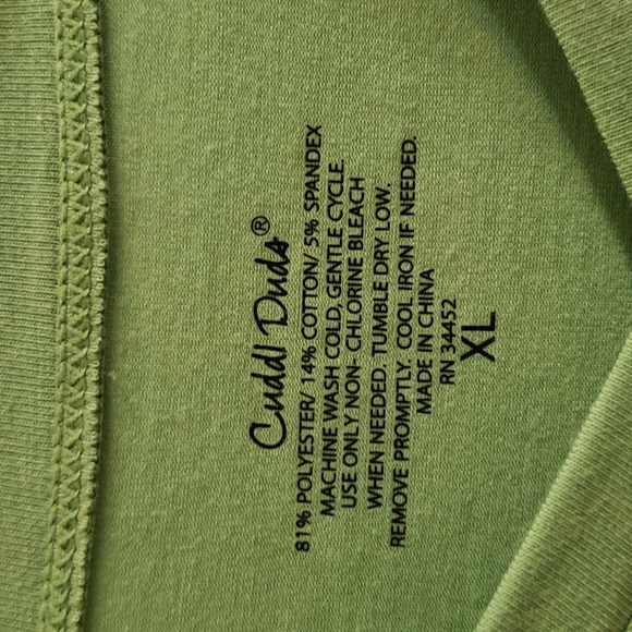 Cuddl Duds green top - Picture 2 of 4
